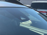 【セーフティセンス】セーフティセンスは、前方車両や歩行者を検知して衝突回避を支援する先進安全システムです。事故リスクを低減し、安心感のあるドライブをサポートします。