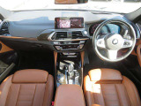 X4 M40i 4WD 