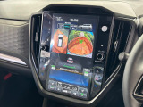 【マルチテレインモニター】車のフロントやサイドのカメラ画像を同時にモニター表示することで、悪路や狭い道を走行時でも周囲の状況確認ができ安心!本格SUVにうれしい装備です♪