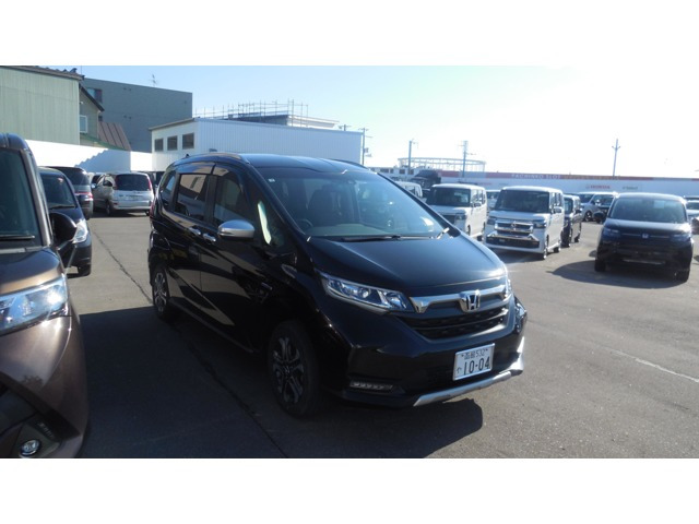 フリード1.5 ハイブリッド クロスター ホンダセンシング 4WD