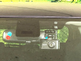 【ドライブレコーダー】ドライブレコーダー装備!走行中はもちろん、あおり運転や事故に遭遇した際、映像で記録し、万一のリスクに備えます。※記録用SDカードはお客様ご自身でご準備いただく必要があります。