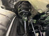 お車を安心してお乗りいただく為には、足回りの定期点検が欠かせません。サービスサポート(有償保証)では無料点検もご提供しており、安心のカーライフをお過ごしいただけるサポート体制が整っています。