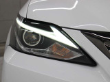 LEDヘッドランプには「オートマチックハイビームシステム」を搭載。夜間走行時にハイビームで走行可能と判断した場合、ロービームとハイビームを自動的に切り替え、前方視界確保をアシストします。