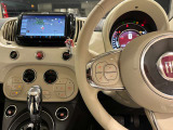 ステアリング左側のスイッチでボリューム調整・・・