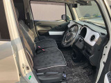 大きな窓で視界が良く運転がしやすいです