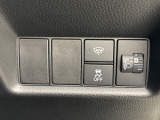 機能的にレイアウトされていて使いやすいインパネ廻り☆