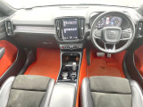 XC40 T4 AWD Rデザイン 4WD 