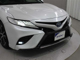 プリクラッシュセーフティに交差点右折時の対向直進車、ならびに右左折時の対向方向から横断してきた歩行者も検知可能にした「Toyota Safety Sense」を装備しています。