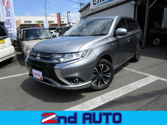 アウトランダーPHEV 2.0 G ナビパッケージ 4WD 