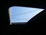 天窓サンルーフ付き車になります!