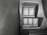 車線逸脱アラートなど安全装置も充実しています!