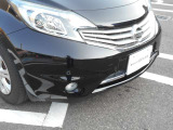 移動物が近づくと知らせてくれるMOD付きです。車の周りを歩いている人や自転車など動いているものを検知してディスプレイへの表示とブザーでドライバーに注意を促します。