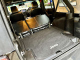 9in大型ナビ(ALPINE製)/TV/Bluetooth/前横後カメラ/黒革調シ-トカバ-/KICKERスピ-カ-/ラバ-フロアマット/社外フュ-エルカバ-/社外グラブハンドル/背面タイヤ/PRO COMP足廻り/VIPERセキュリティ/記録簿有