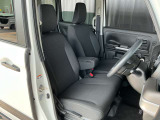 快適に運転できるドライブポジション!シートリフターもあるので無理のない運転姿勢がとれます。