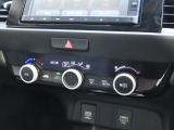 空調スイッチもシンプルで使いやすいです