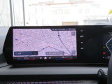 ◆iDriveを装備。操作系統をディスプレイから独立させることで、人間工学に基づいた最適な運転環境を実現しております。◆