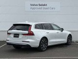 ◆バック/万が一を考え、安全性を重視する方に選ばれているVOLVO車。ドアを開閉するとその重み・厚みに驚くはず
