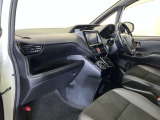 見通しのよいすっきりとした視界で、誰でも運転しやすいです。運転のしやすさは疲れにくさにも繋がりますよ♪