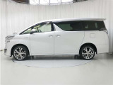 ヴェルファイア ハイブリッド 2.5 X E-Four 4WD 