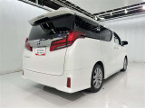 沢山乗れるのがこの車の魅力!2台で移動しないと・・・なんて時もこの車なら1台で!大活躍です♪