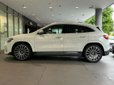 GLAクラス GLA200d 4マチック AMGラインパッケージ 4WD 