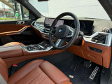 BMW専門のメカニックが、100項目にも上るポイントを徹底的にチェック。交換基準に達した部品があれば、弊社負担にて交換後、お客様へご納車致します。