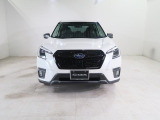 G-PARK旭川の展示場は屋根付きですので天気が悪くてもお好みのお車をご覧いただけます。