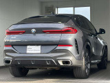 この度は弊社認定中古車をご覧いただき誠にありがとうございます。弊社はBMW 正規ディーラーですので遠方のお客様も安心してご購入下さい。ご不明な点がございましたらお気軽にお申し付けください。