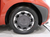 タイヤサイズは185/65R15です。
