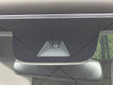 【ホンダセンシング】走行中に前方の車両等を認識し、衝突しそうな時は警報とブレーキで衝突回避と被害軽減をアシスト。より安全にドライブをお楽しみいただけます。