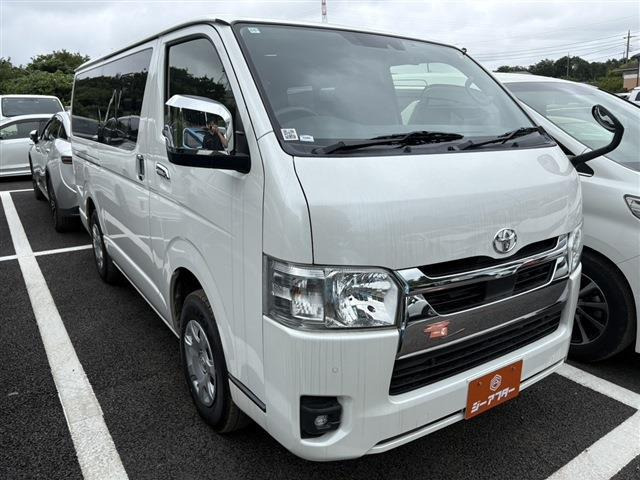トヨタ ハイエースバン 
