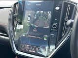 【マルチテレインモニター】車のフロントやサイドのカメラ画像を同時にモニター表示することで、悪路や狭い道を走行時でも周囲の状況確認ができ安心!本格SUVにうれしい装備です♪