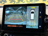 【パノラミックビューモニター】専用のカメラにより、上から見下ろしたような視点で360度クルマの周囲を確認することができます☆死角部分も確認しやすく、狭い場所での切り返しや駐車もスムーズに行えます。