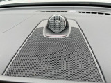 【Bowers & Wilkins】ボルボのプレミアムオーディオ。車内空間という特殊な環境に100年以上の伝統を持つイェーテボリ交響楽団の音響を再現した「コンサートモード」を搭載。