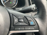 ハンドルの右側にはプロパイロットシステムのスイッチが付いているので、高速道路の運転が楽になりますよ!左側のオーディオ操作のスイッチにて音量調整等をナビを直接触ることなく操作ができます。