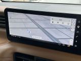 【日産コネクト大画面ナビゲーション!】遠くへのお出かけする際の心強い味方です!自車位置の確認はもちろん、Bluetooth接続や機能も充実。大きな画面で各操作もしやすく安心です。