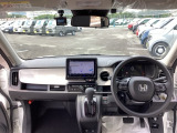 この度は、当店のお車をご覧いただきまして誠にありがとうございます。当店では全国販売・納車も行っております。県によって陸送費用は異なりますのでお気軽にお問い合わせください。