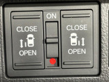 【両側パワースライドドア】小さなお子さまでもボタン一つで乗り降りラクラクです!両手に荷物を抱えている状態でもボタンを押せば自動で開閉するので、お買い物やお出かけの際にはとっても重宝します!