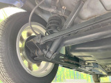 お車を安心してお乗りいただく為には、足回りの定期点検が欠かせません。サービスサポート(有償保証)では無料点検もご提供しており、安心のカーライフをお過ごしいただけるサポート体制が整っています。