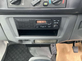 FM/AMラジオが付いています。ナビやオーディオの取り付けも賜わります。詳しくは営業部員にお尋ねください。
