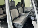 当車両は、次のお客様に気持ちよくお乗りいただくため、専門スタッフによる【徹底シートクリーニング】を施工済みです!