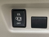 ハンズフリーオートスライドドア!スライドドア下に足先を出し入れすると2つのセンサーで感知して自動開閉するんですよ!