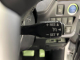 【クルーズコントロール】高速道路もラクラク走行。アクセルを離しても一定速度で走行ができ、長距離運転時の負担を軽減!加速・減速も簡単なスイッチ操作で調整できます。