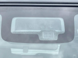 【スズキ セーフティサポート】走行中に前方の車両等を認識し、衝突しそうな時は警報とブレーキで衝突回避と被害軽減をアシスト。より安全にドライブをお楽しみいただけます。