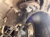 お車を安心してお乗りいただく為には、足回りの定期点検が欠かせません。サービスサポート(有償保証)では無料点検もご提供しており、安心のカーライフをお過ごしいただけるサポート体制が整っています。