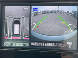 【アラウンドビューモニター】後退時だけでなく前進時にも活用できます。