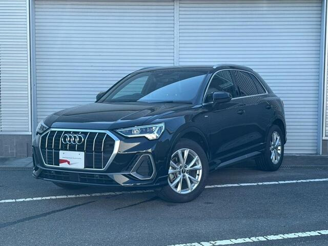 Q3 35 TFSI Sライン