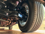お車を安心してお乗りいただく為には、足回りの定期点検が欠かせません。サービスサポート(有償保証)では無料点検もご提供しており、安心のカーライフをお過ごしいただけるサポート体制が整っています。