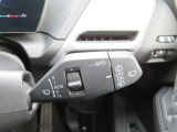 ◆インスツルメントパネルやインテリアトリムなどは、調和しなが洗練された室内を作り上げ、スイッチ類によって、優れた操作性をも実現。ドライバーの視線や動線を考え、人間工学に基づきデザインされています。◆