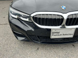 また、BMW正規認定中古車は、エマージェンシーサービスが自動付帯。24時間365日、皆様のカーライフをサポート致します。確かな安心のうえで、「駆けぬける歓び」をご堪能ください。